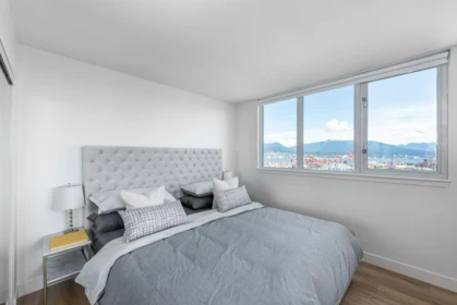 Bedroom 3 Photo of 2208 63 Keefer Place, Vancouver, BC