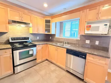 102 3760 Dominion Street, Burnaby, BC, Burnaby — Townhouse for sale