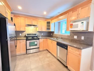 102 3760 Dominion Street, Burnaby, BC, Burnaby — Townhouse for sale