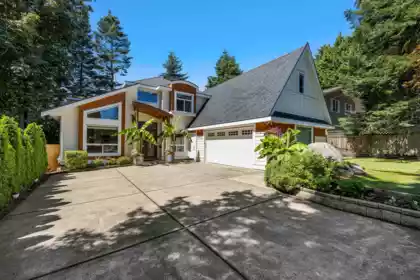 1571 136 Street, Surrey, BC, Crescent Bch Ocean Pk. — 5 bed single family residence for sale