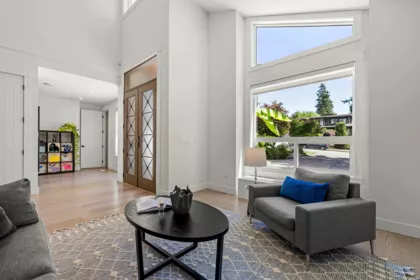 Family Room Photo of 1571 136 Street, Surrey, BC