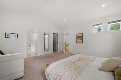 Hallway Photo of 1571 136 Street, Surrey, BC