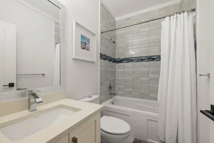Hot Tub / Spa Photo of 1571 136 Street, Surrey, BC