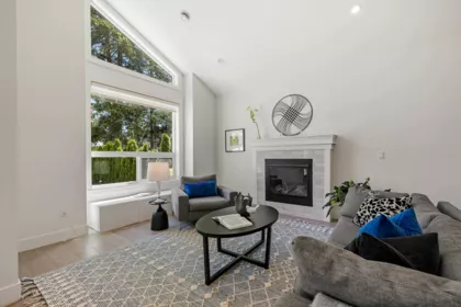 Living Room Photo of 1571 136 Street, Surrey, BC