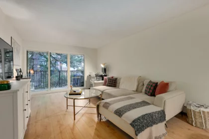 205 330 E 7th Avenue, Vancouver, BC, Vancouver — Apartment/Condo for sale