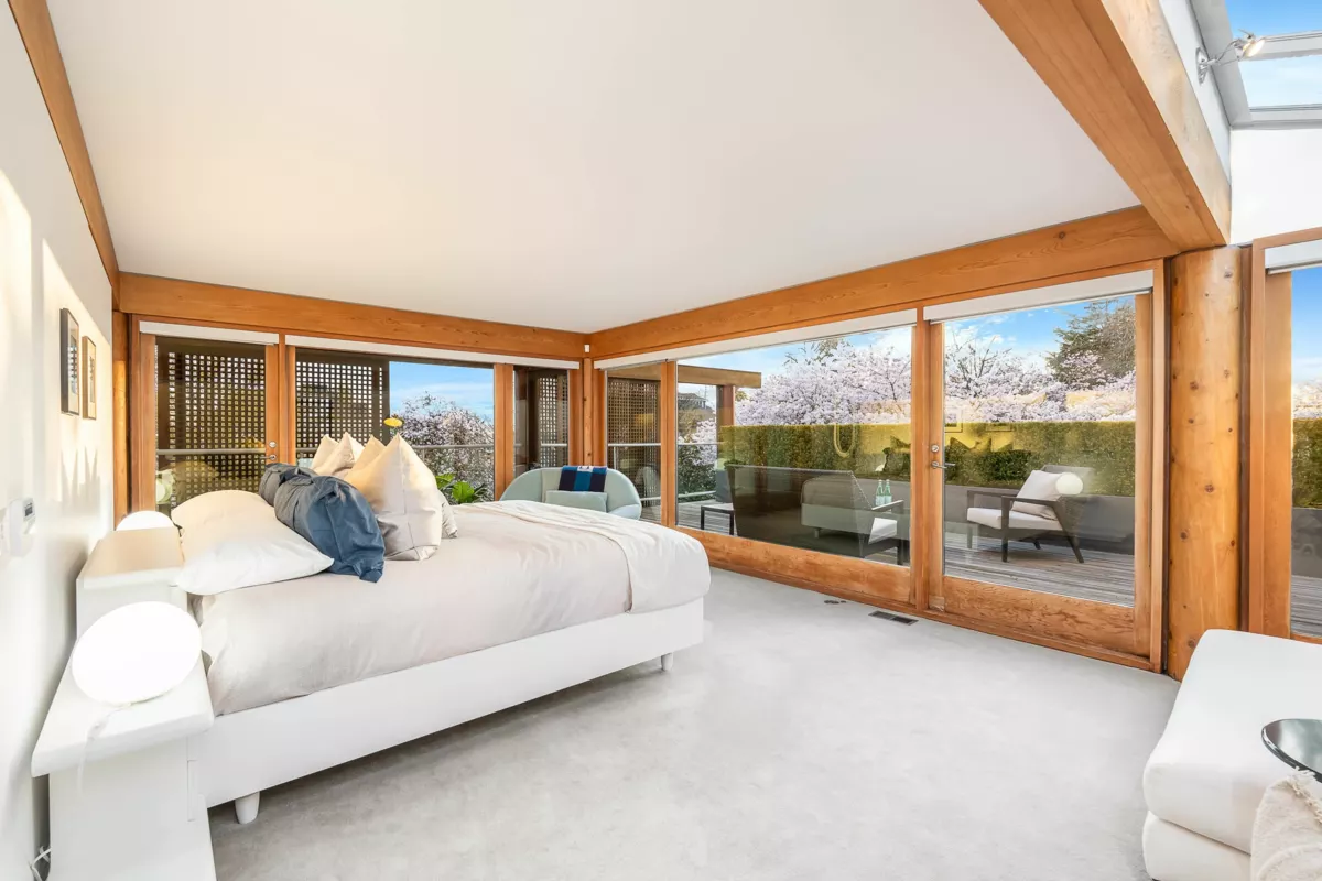 Bedroom 4 Photo of 1299 W 57th Avenue, Vancouver, BC