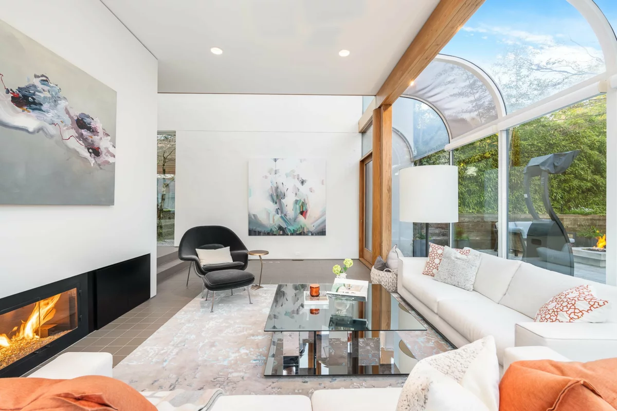 Breakfast Nook Photo of 1299 W 57th Avenue, Vancouver, BC