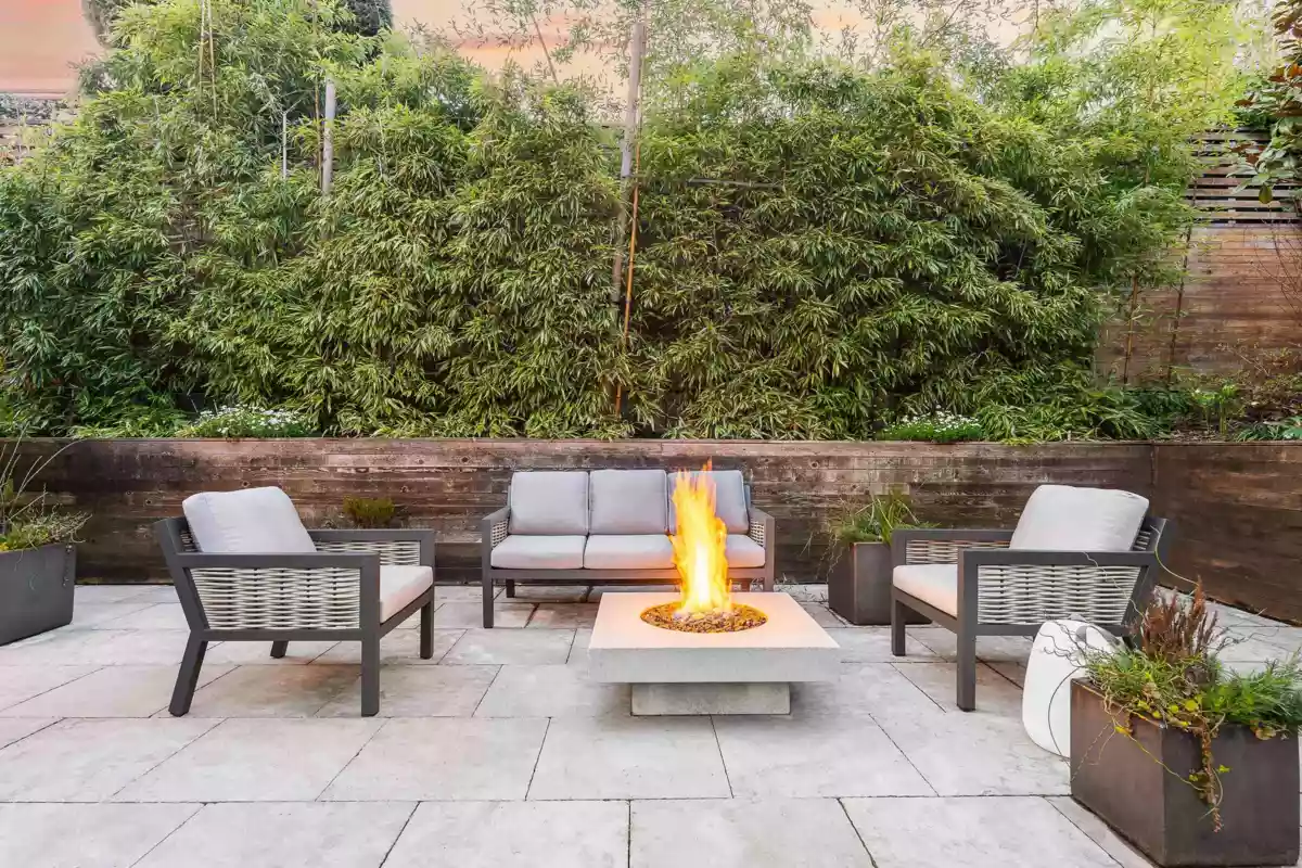 Front Yard Photo of 1299 W 57th Avenue, Vancouver, BC