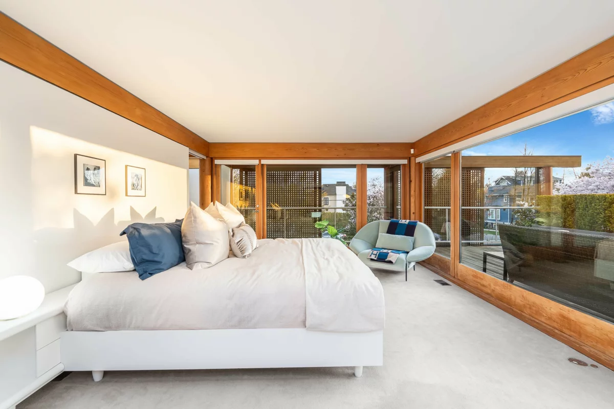 Guest Bathroom Photo of 1299 W 57th Avenue, Vancouver, BC