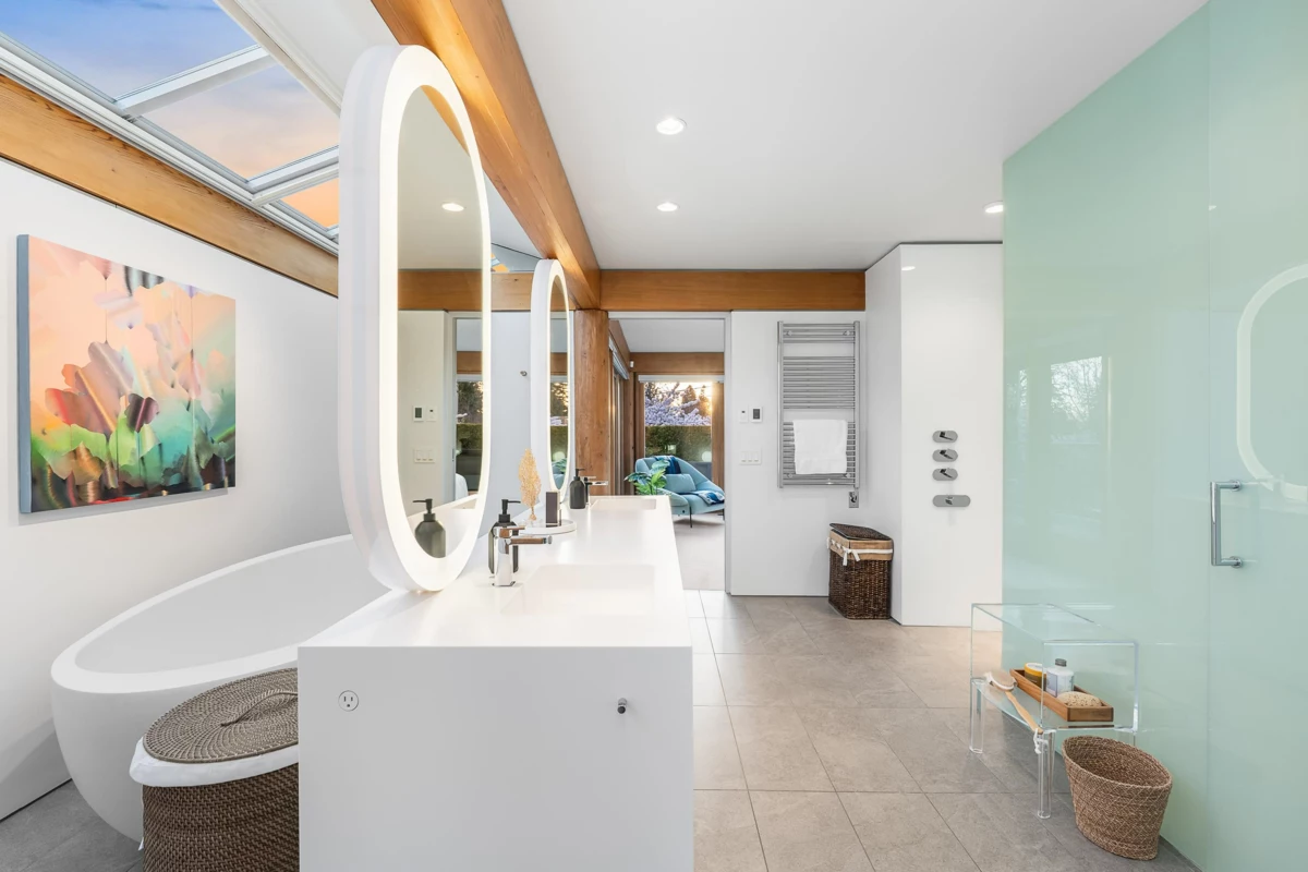 Powder Room Photo of 1299 W 57th Avenue, Vancouver, BC