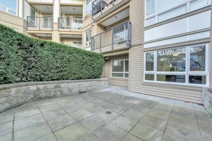 Entry Foyer Photo of 215 12339 Steveston Highway, Richmond, BC