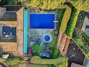 Backyard Photo of 1626 Pinecrest Drive, West Vancouver, BC