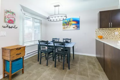 25 11757 207 Street, Maple Ridge, BC, Maple Ridge — Townhouse for sale