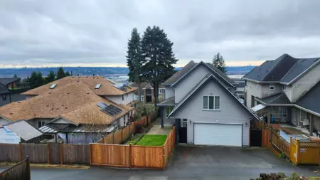 1044 Madore Avenue, Coquitlam, BC