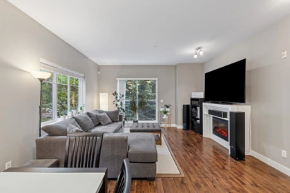 207 3888 Norfolk Street, Burnaby, BC
