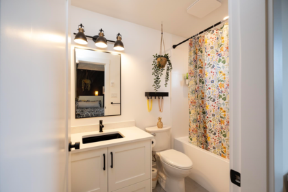 Kitchen Island Photo of 1078 Celia Crescent, Gibsons, BC