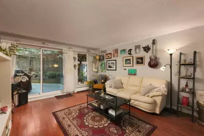 221 7377 Salisbury Avenue, Burnaby, BC, Burnaby — Apartment/Condo for sale