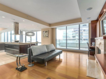 Kitchen Island Photo of 1202 1169 W Cordova Street, Vancouver, BC