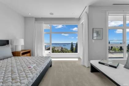 Entry Foyer Photo of 2728 Highview Place, Vancouver, BC