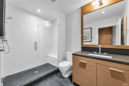 Kitchen Island Photo of 2728 Highview Place, Vancouver, BC