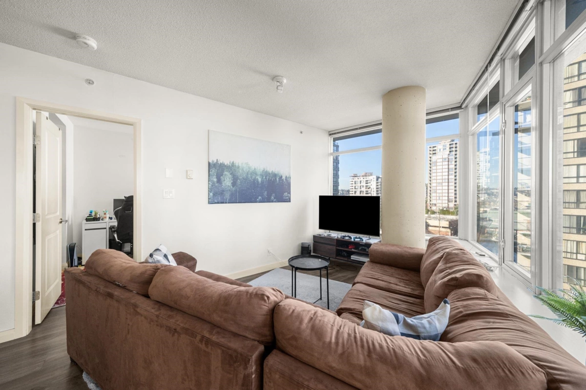 Living Room Photo of 1006 898 Carnarvon Street, New Westminster, BC