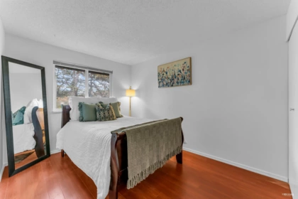 Kitchen Island Photo of 42 13990 74 Avenue, Surrey, BC