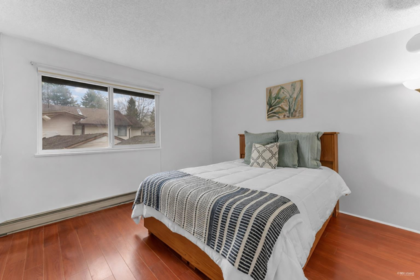 Kitchen Photo of 42 13990 74 Avenue, Surrey, BC