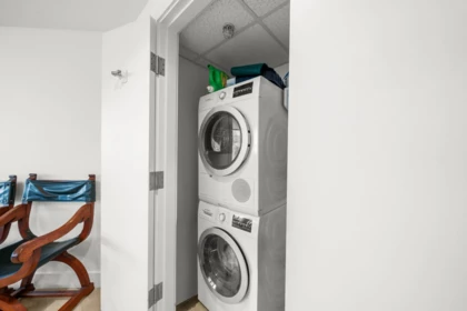 Mudroom Photo of 3001 1111 Alberni Street, Vancouver, BC