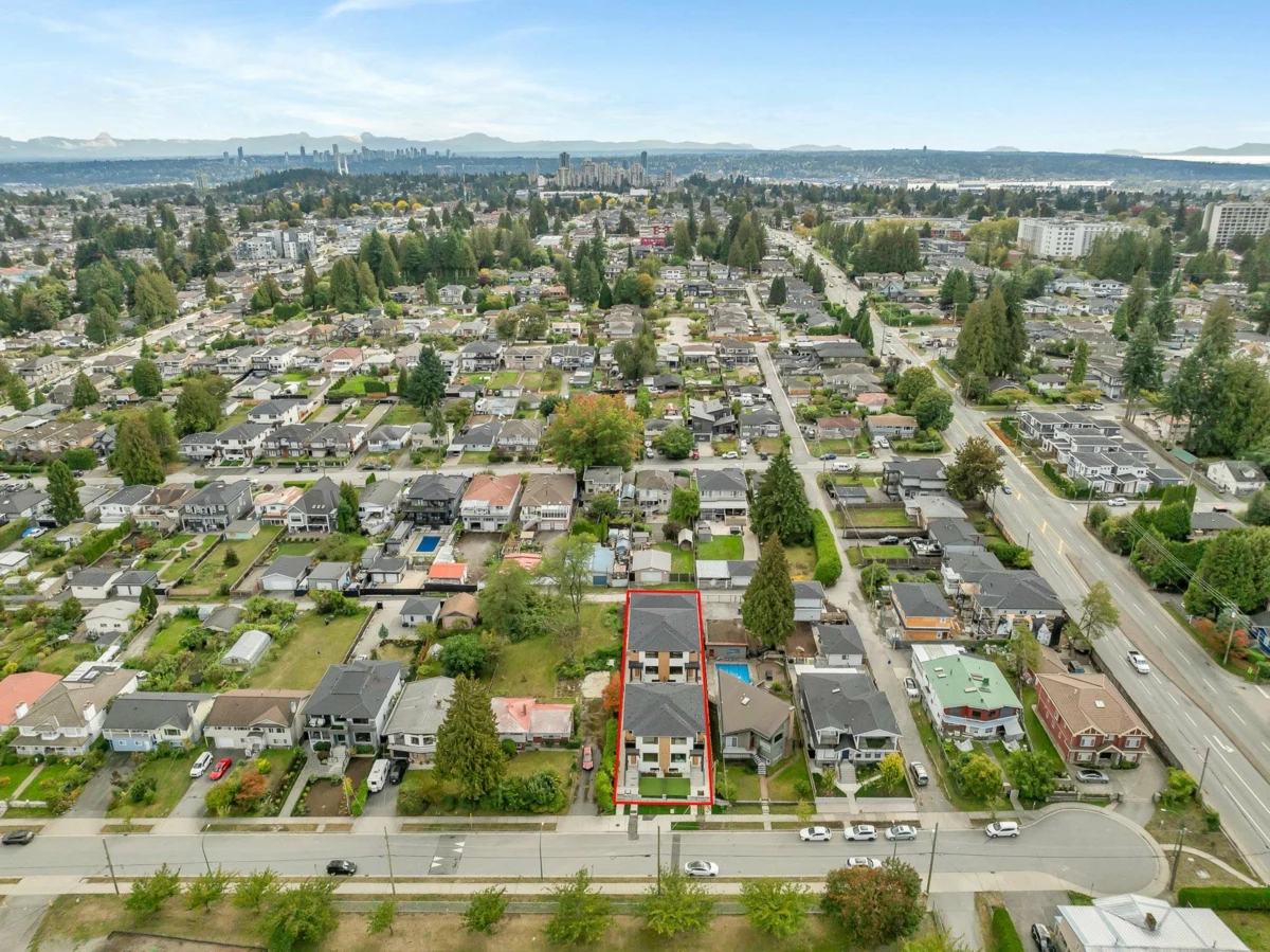 Fitness Center Photo Near 1 7750 Mayfield Street, Burnaby, BC