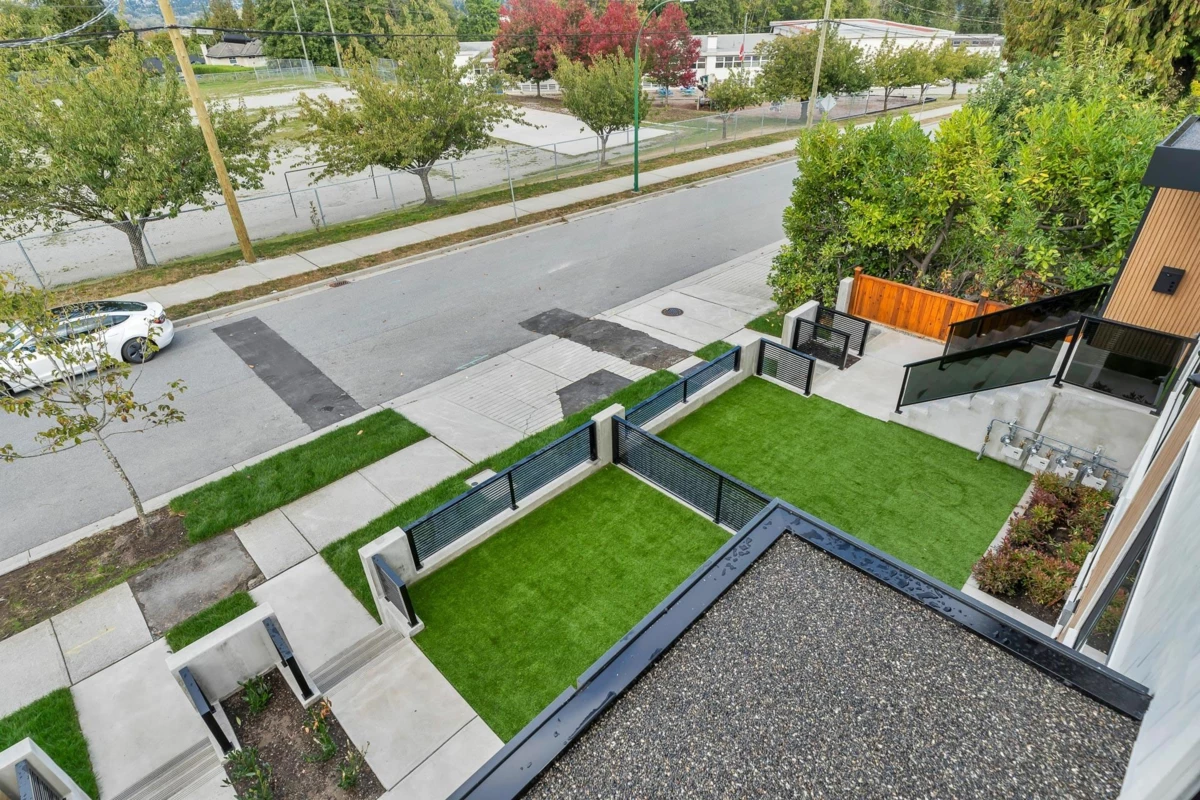 Outdoor Deck Photo of 1 7750 Mayfield Street, Burnaby, BC