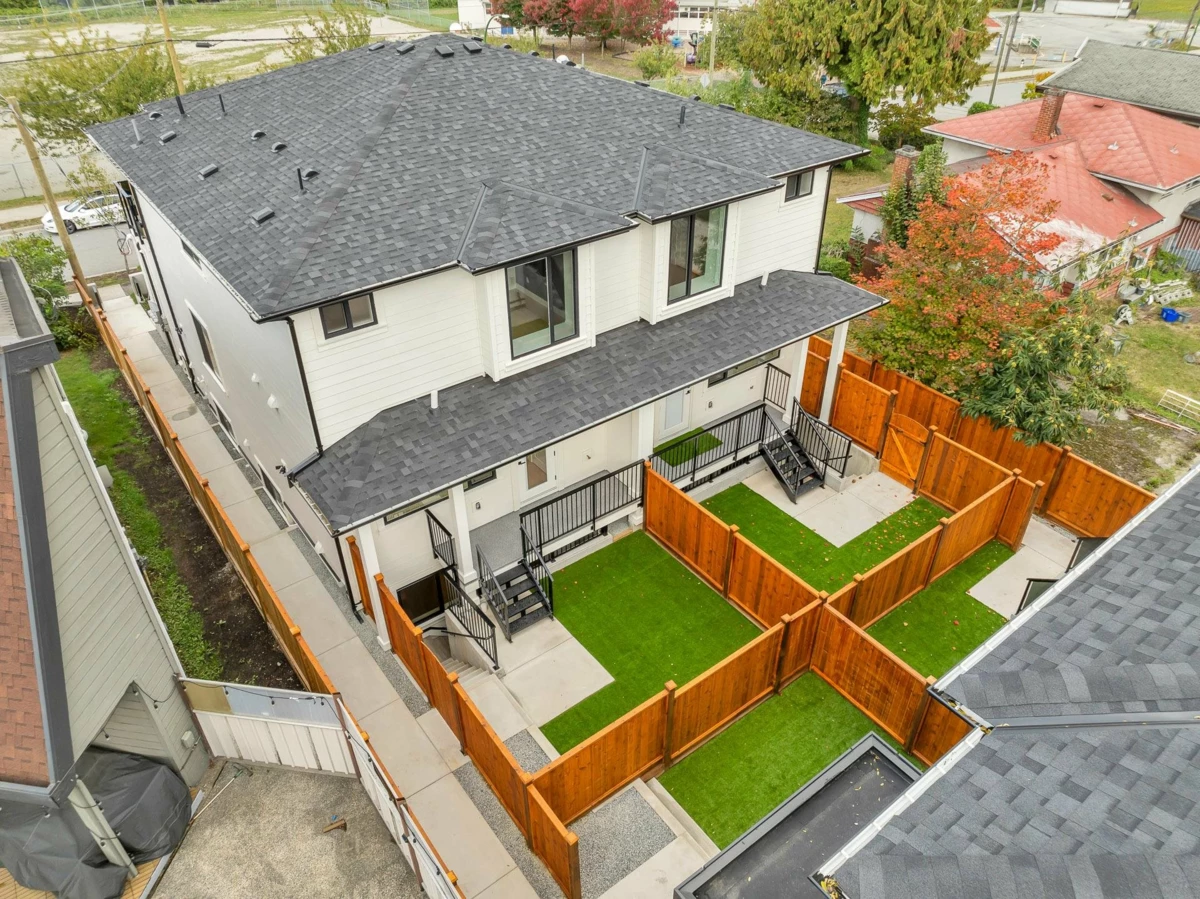 Outdoor Kitchen Photo of 1 7750 Mayfield Street, Burnaby, BC