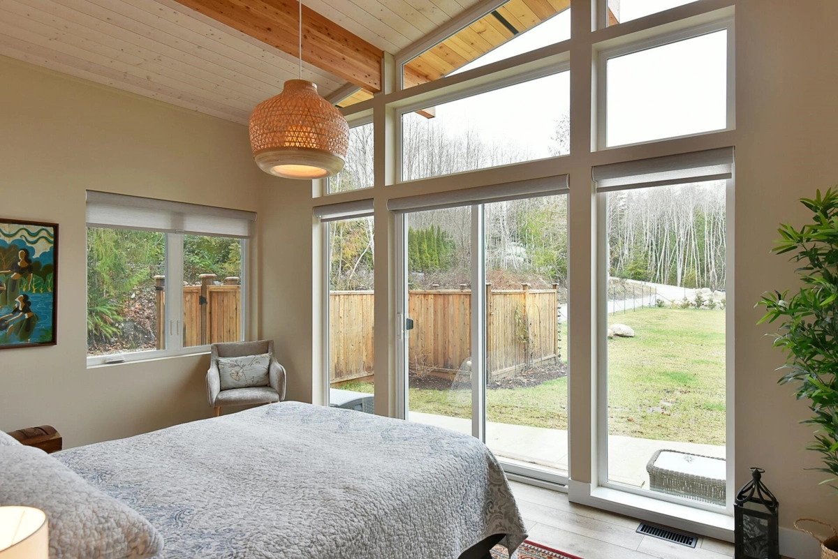 Entry Foyer Photo of 5963 Ripple Way, Sechelt, BC