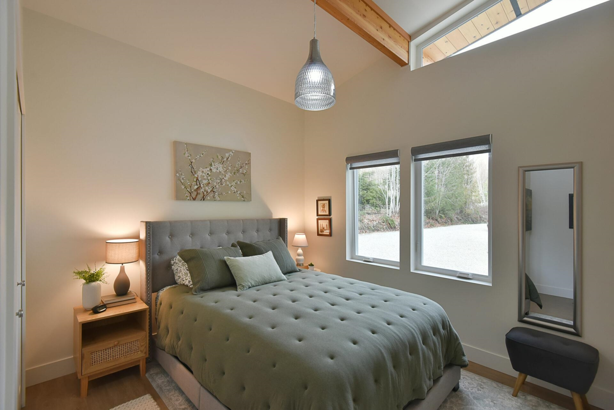 Kitchen Island Photo of 5963 Ripple Way, Sechelt, BC