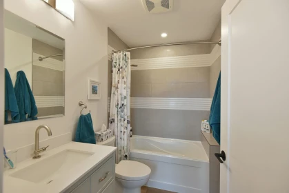 Hot Tub / Spa Photo of 5963 Ripple Way, Sechelt, BC