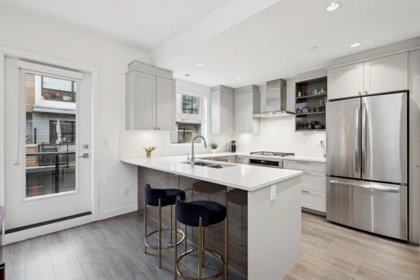 21 856 Orwell Street, North Vancouver, BC