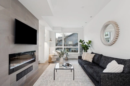 21 856 Orwell Street, North Vancouver, BC