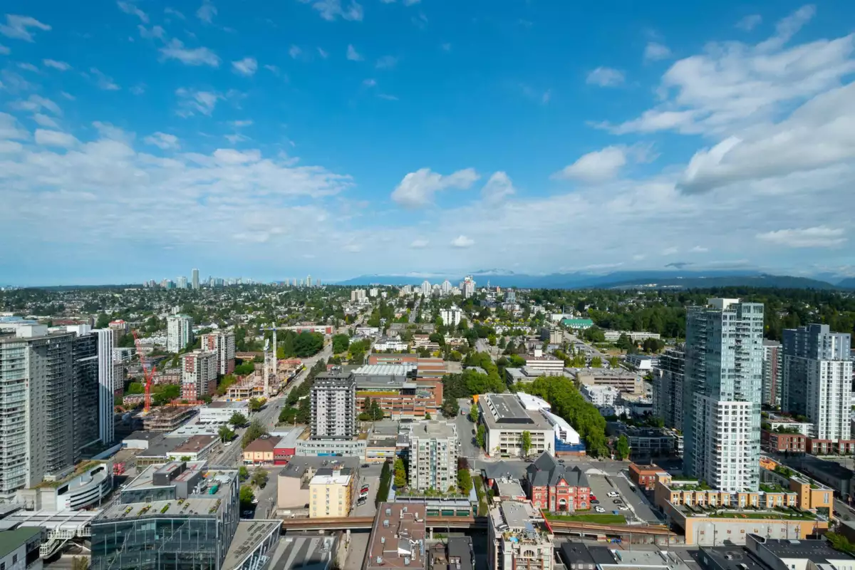 Powder Room Photo of 4004 680 Quayside Drive, New Westminster, BC