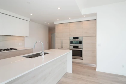 4004 680 Quayside Drive, New Westminster, BC