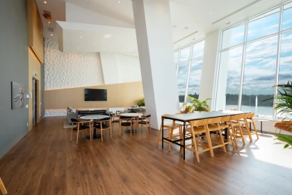 Hallway Photo of 4004 680 Quayside Drive, New Westminster, BC