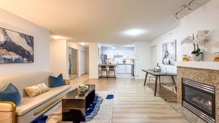 Kitchen Island Photo of 305 2088 Madison Avenue, Burnaby, BC