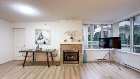 Kitchen Photo of 305 2088 Madison Avenue, Burnaby, BC