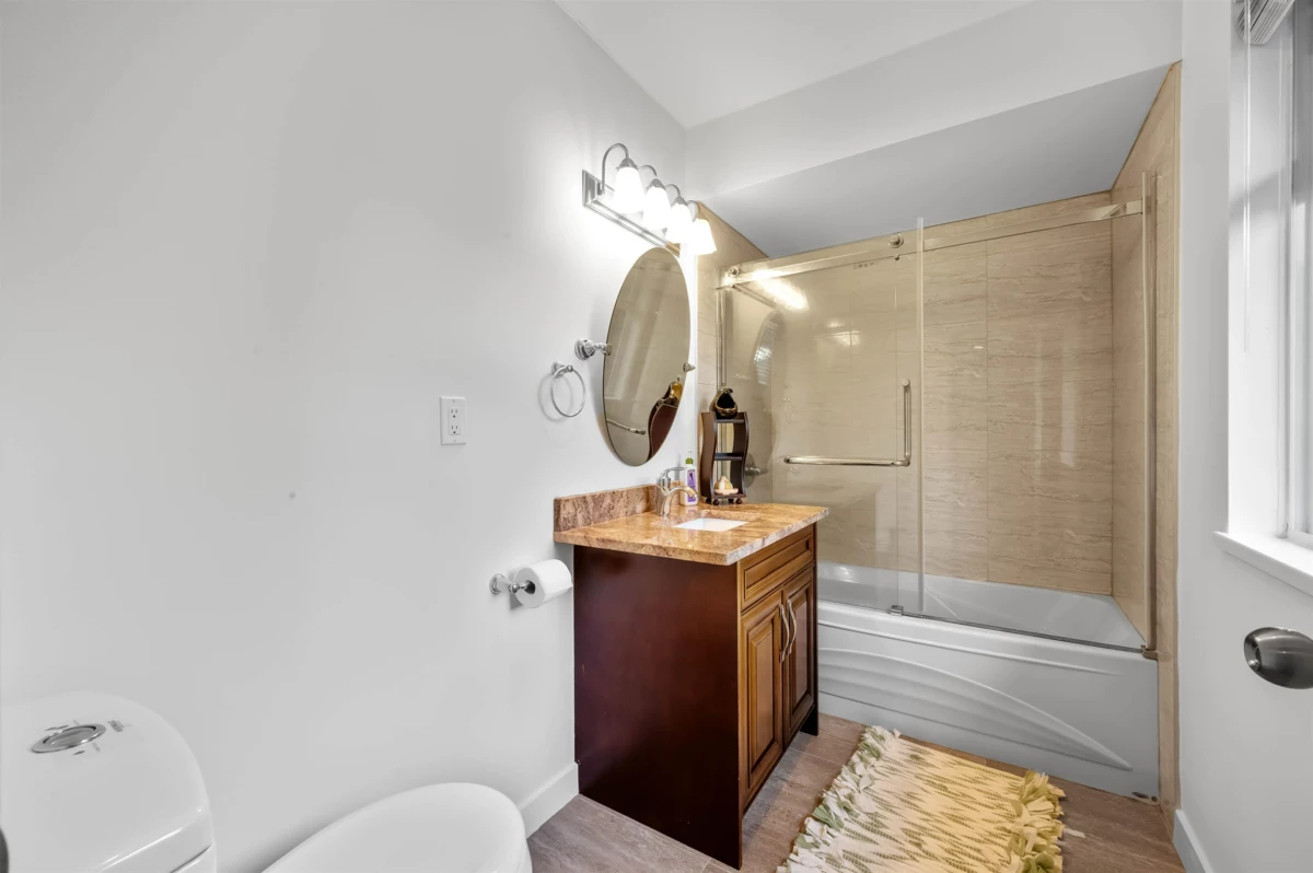 Mudroom Photo of 441 Inglewood Avenue, West Vancouver, BC