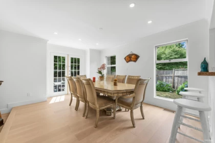 Kitchen Island Photo of 441 Inglewood Avenue, West Vancouver, BC