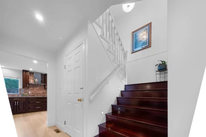 Powder Room Photo of 441 Inglewood Avenue, West Vancouver, BC