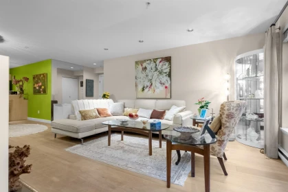104 3750 Edgemont Boulevard, North Vancouver, BC