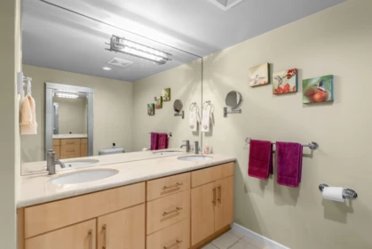 Office / Den Photo of 104 3750 Edgemont Boulevard, North Vancouver, BC