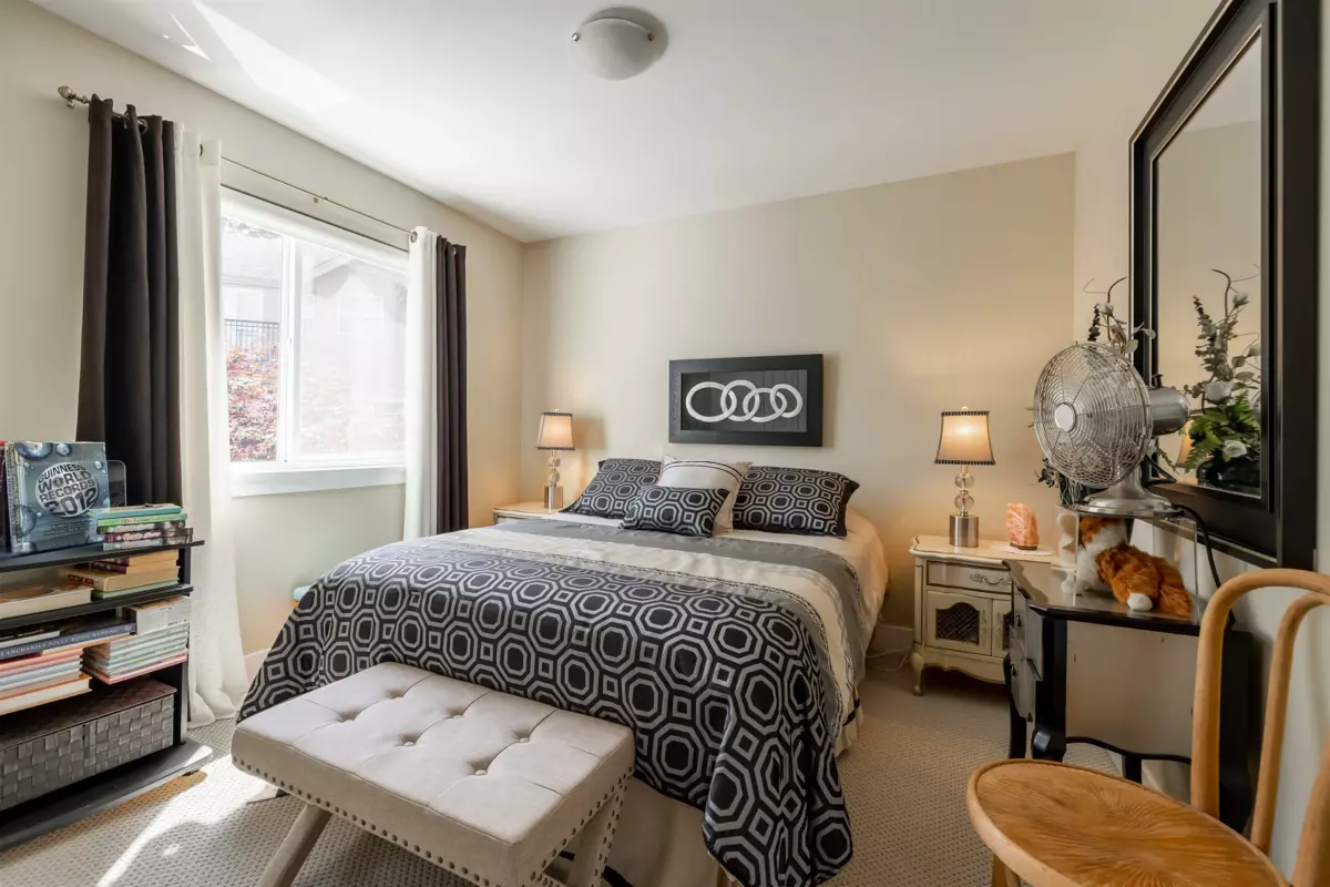 Mudroom Photo of 6068 163a Street, Surrey, BC