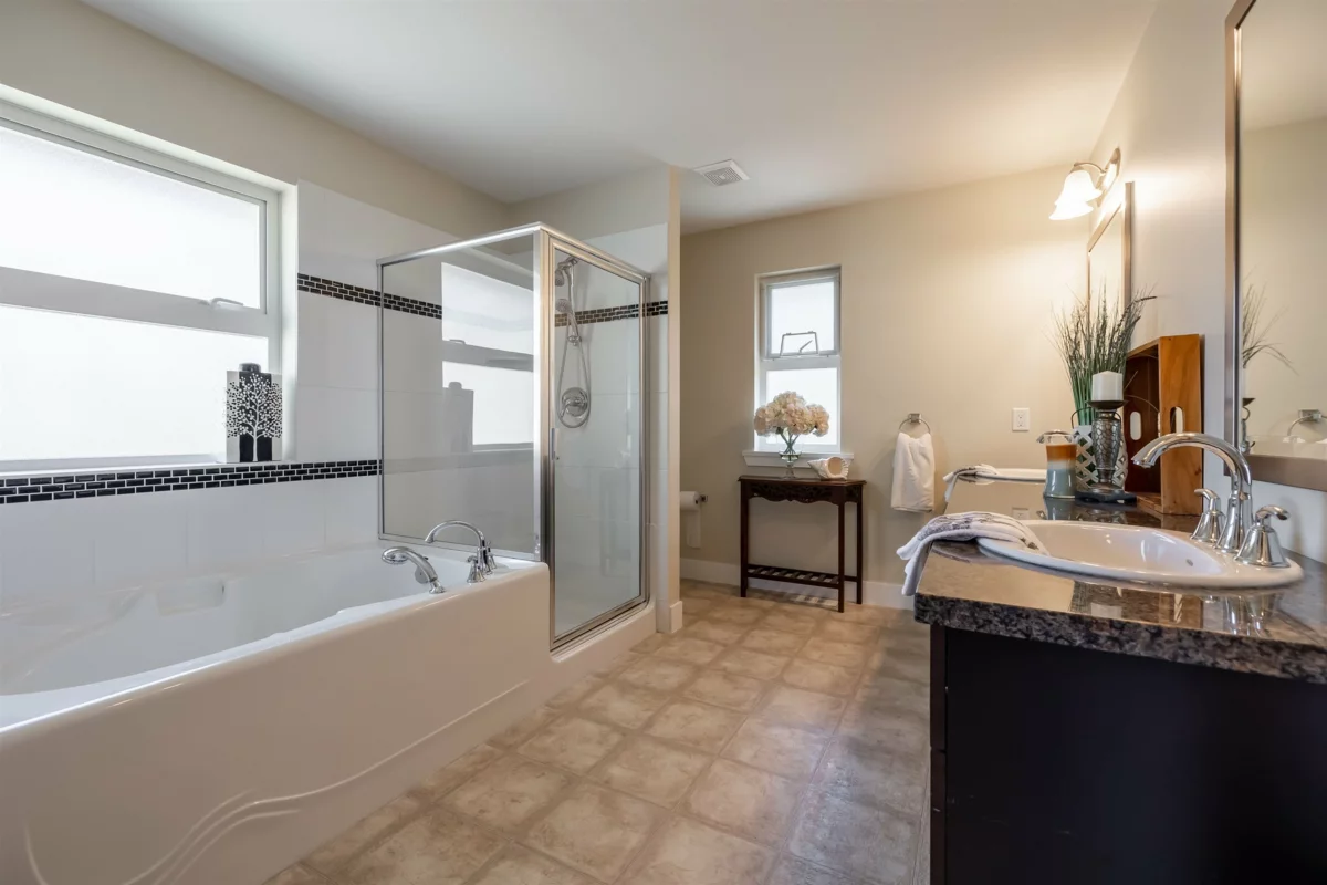 Office / Den Photo of 6068 163a Street, Surrey, BC