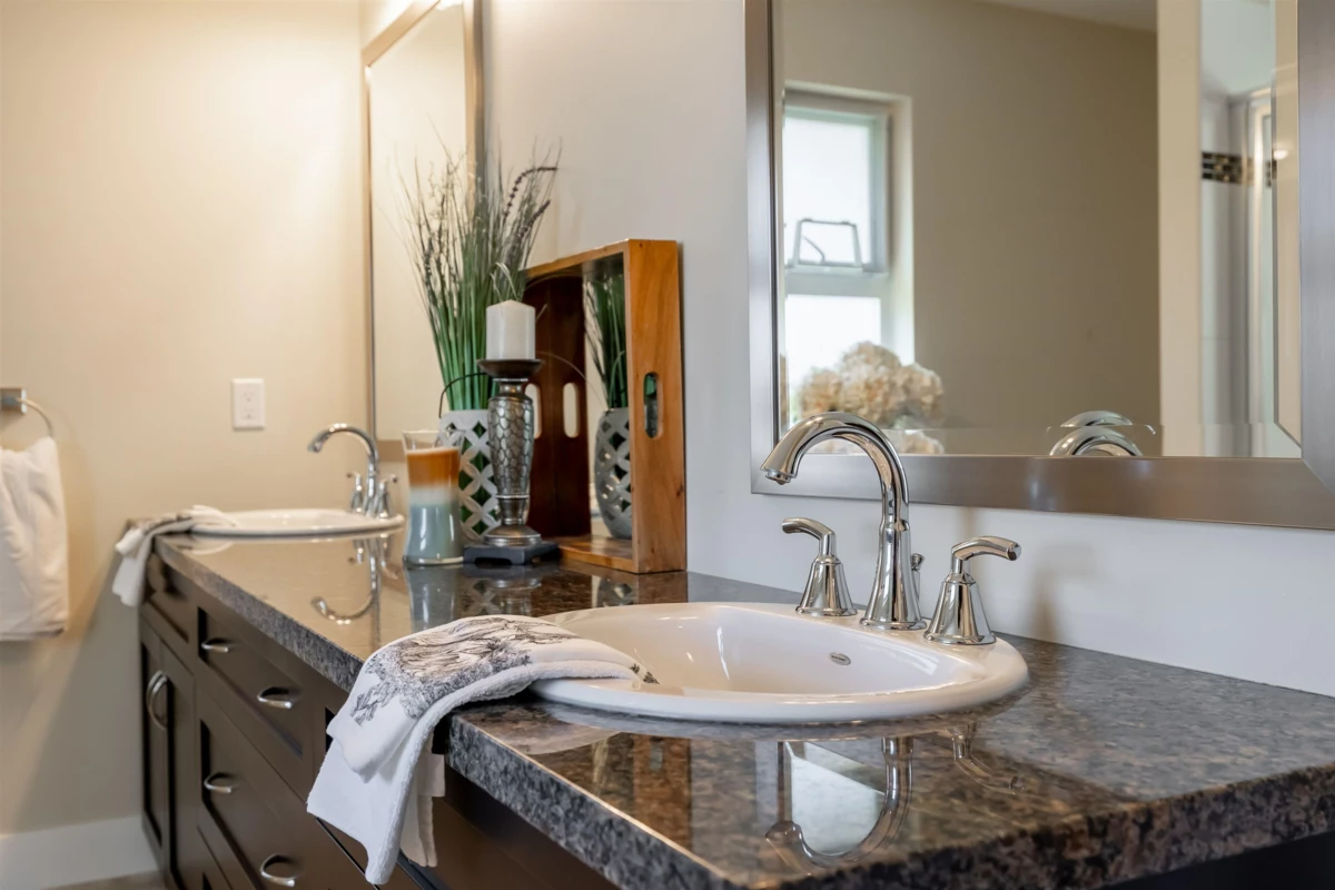 Powder Room Photo of 6068 163a Street, Surrey, BC