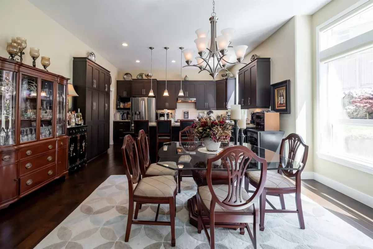 Primary Bathroom Photo of 6068 163a Street, Surrey, BC